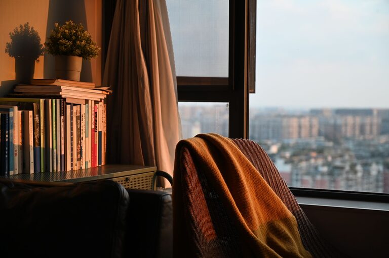 Create a Cozy Reading Nook: Tips for Your Perfect Home Retreat